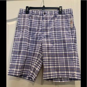 IZOD Golf shorts Size 33